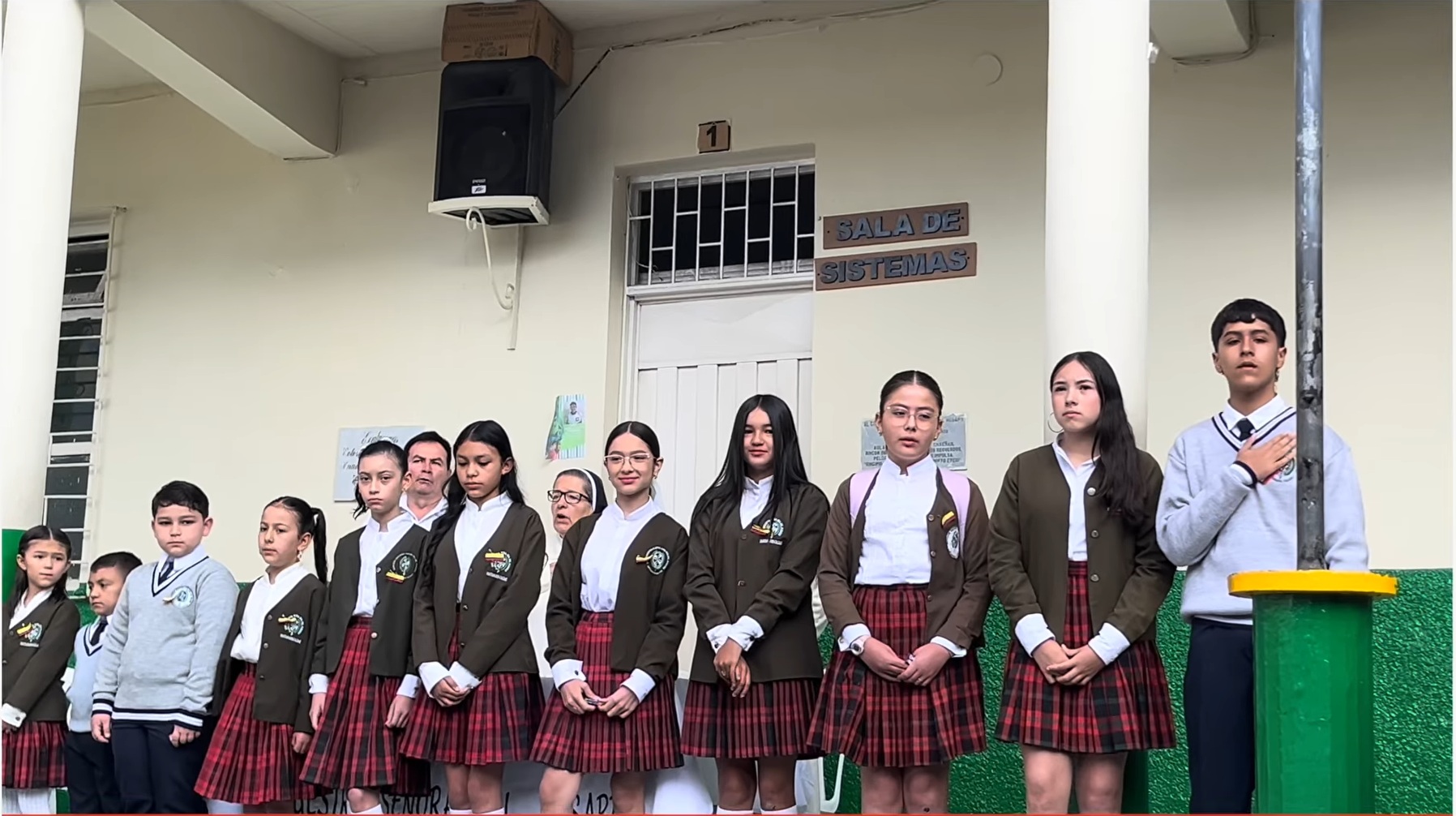 Izada de Bandera: Aniversario Hermanas Santa Catalina de Siena